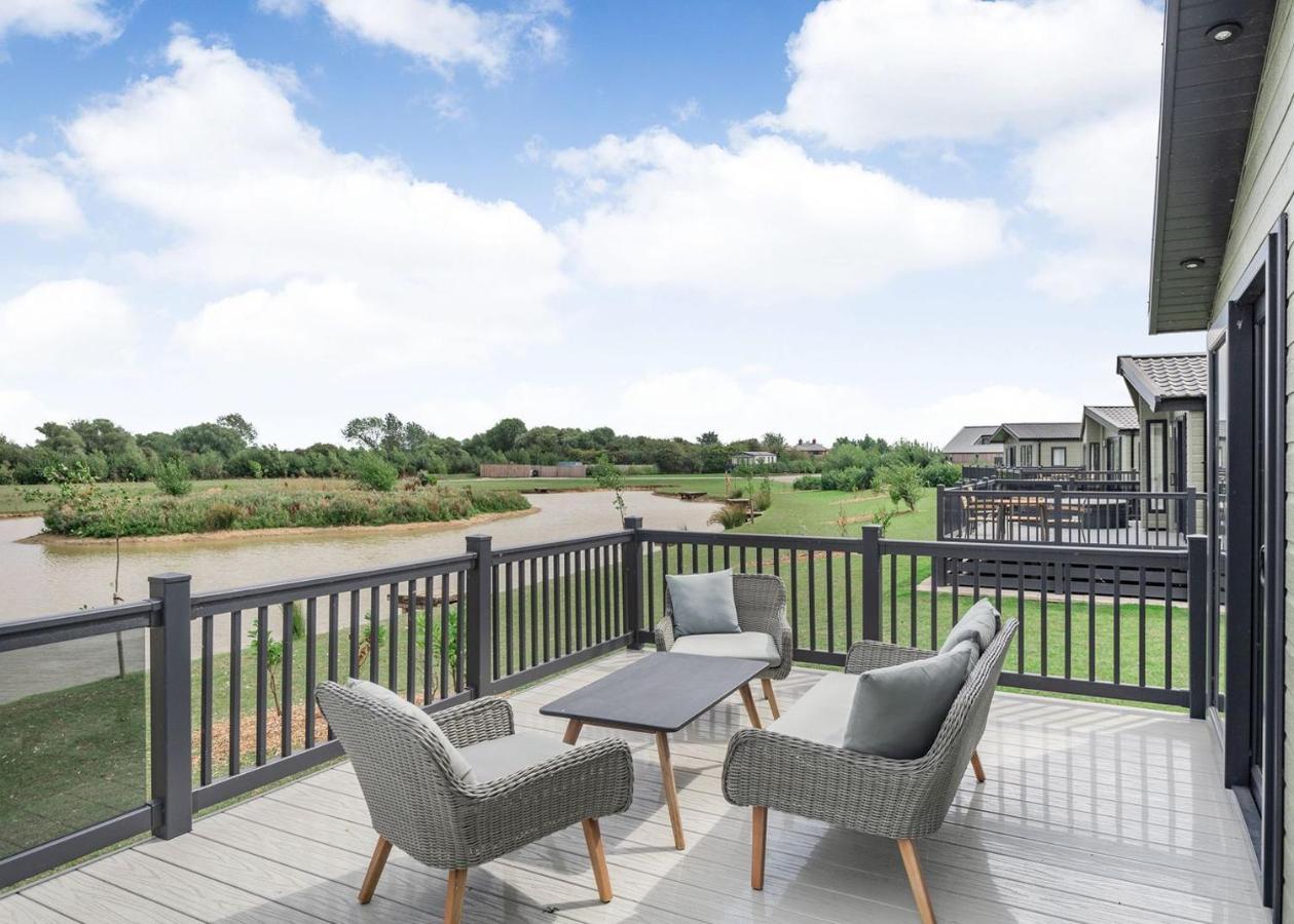 Home Farm Park Lakeside Retreat Burgh le Marsh Rum bild
